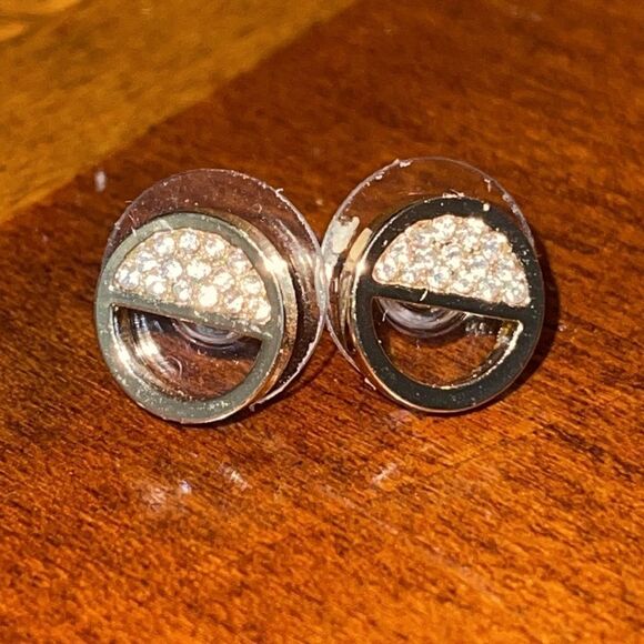 NWT DKNY round crystal post earrings - Picture 5 of 5